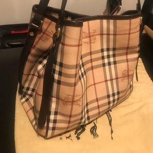 Small Burberry canter check tote